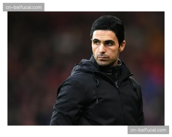 阿尔特塔构建-五层动态防线-，锋线组成三角逼抢网